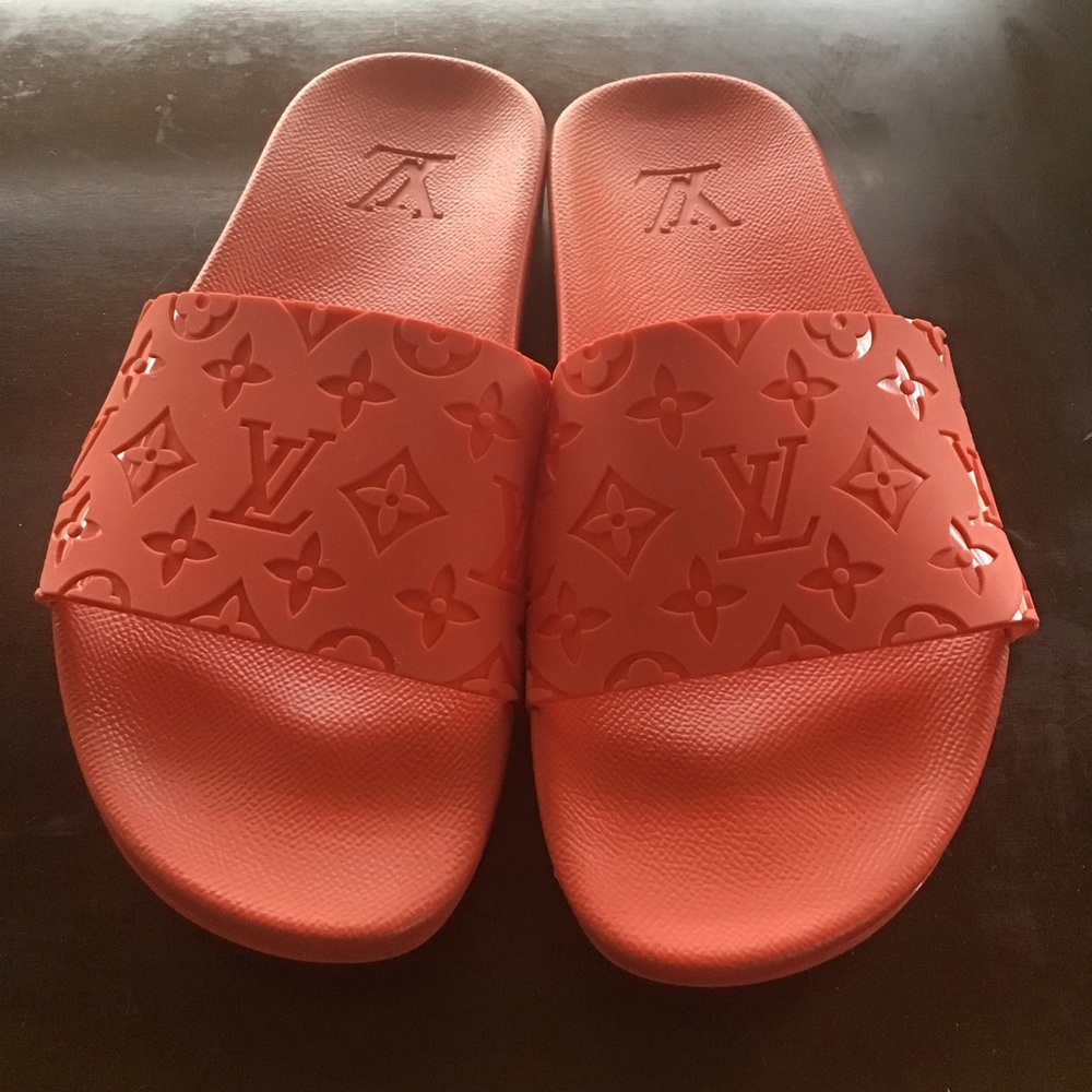 LV logo orange slippers slides Sz 8